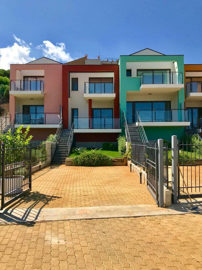 Red Luxury In Borgo Guardiola Near Cefalu Mandra Capreria المظهر الخارجي الصورة